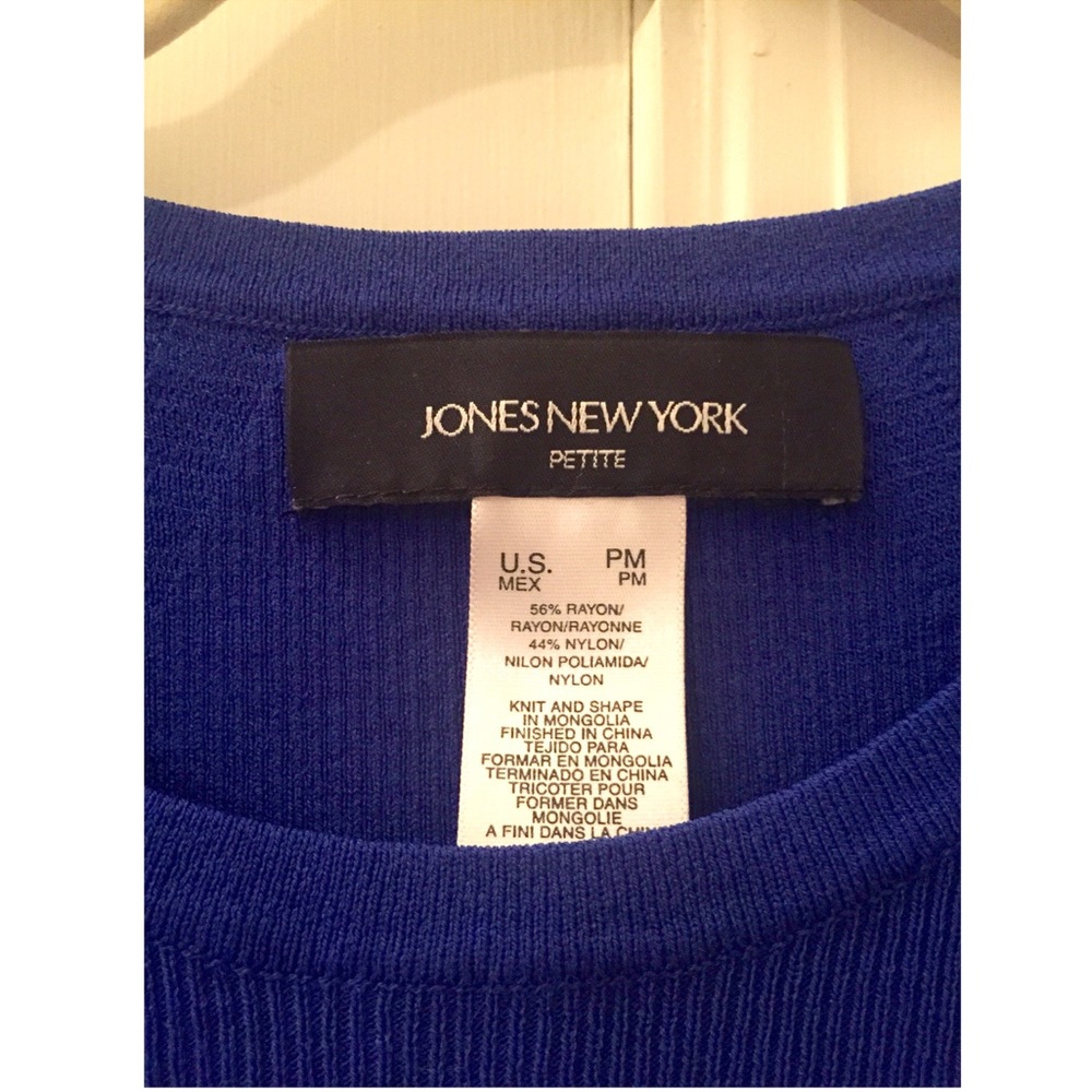 🚫SOLD NWT Jones New York Jewel Tone Blue Top PM - Picture 8 of 8